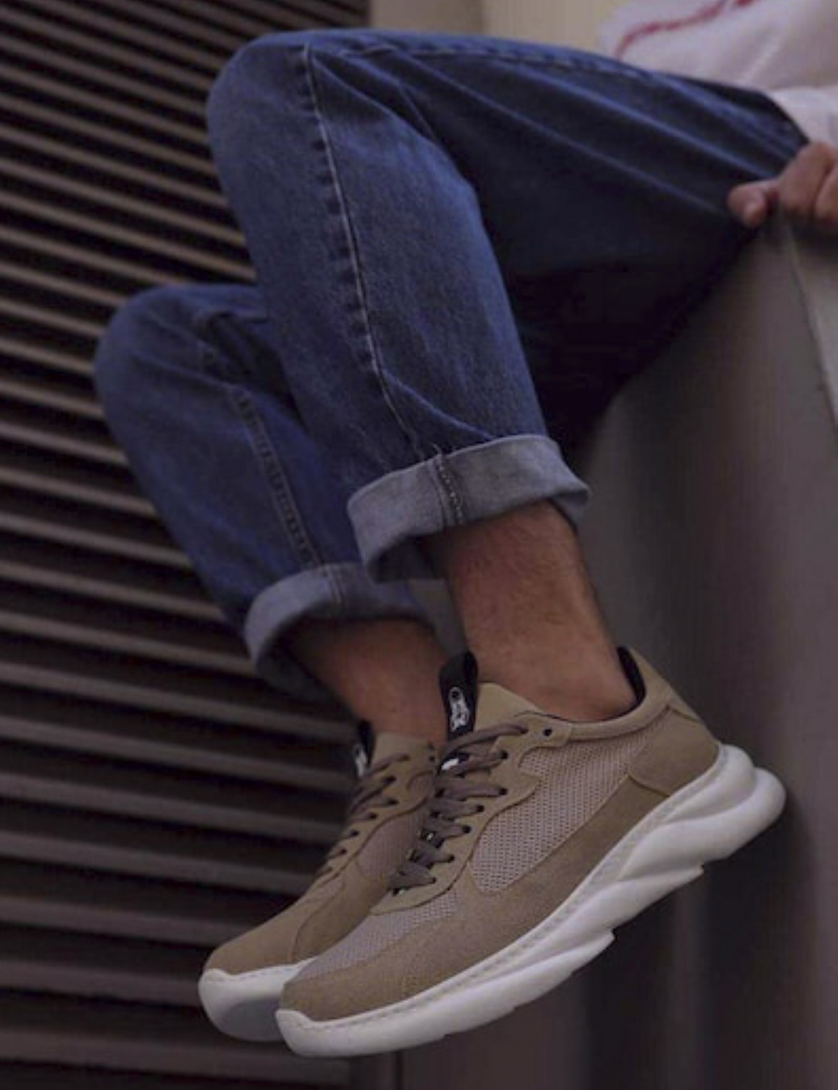 Ανδρικά μπεζ Sneakers σουέτ ανάγλυφη σόλα 0652020S φωτογραφία